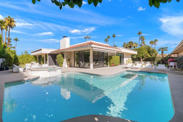 133 Columbia Drive, Rancho Mirage CA: https://media.crmls.org/mediaz/115c9cd7-875c-4cdf-893e-c26bb2a6df24.jpg