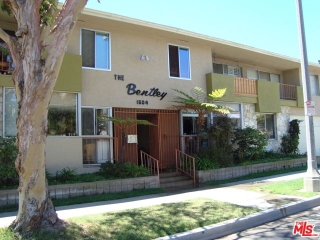 MLS# 23301897