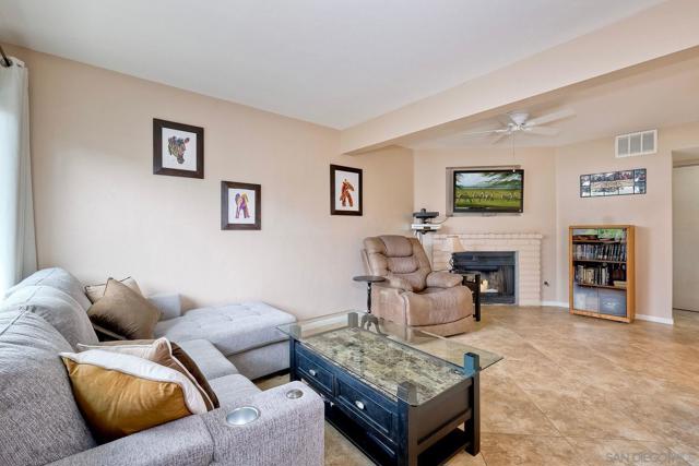 514 Jamacha Rd, El Cajon CA: https://media.crmls.org/mediaz/115dad8f-071b-4727-9b35-9729146eadb4.jpg