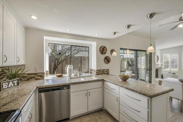 4160 Tanager, Fremont CA: https://media.crmls.org/mediaz/115fdc48-8614-42c9-8453-aafb1d576287.jpg