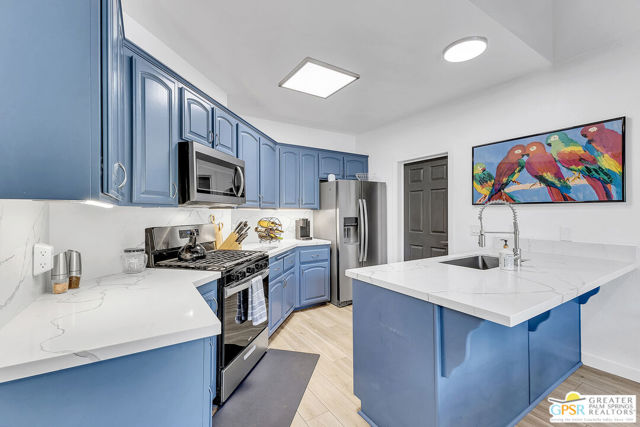 25181 Gail Drive, Idyllwild CA: https://media.crmls.org/mediaz/11600f39-b1ef-40b9-b447-6c70a8906eb4.jpg