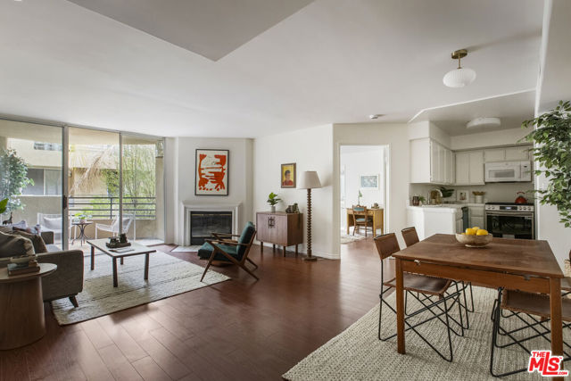 6140 Monterey Road, Los Angeles CA: https://media.crmls.org/mediaz/11609426-443c-42ec-84cf-a2b3f066db4b.jpg