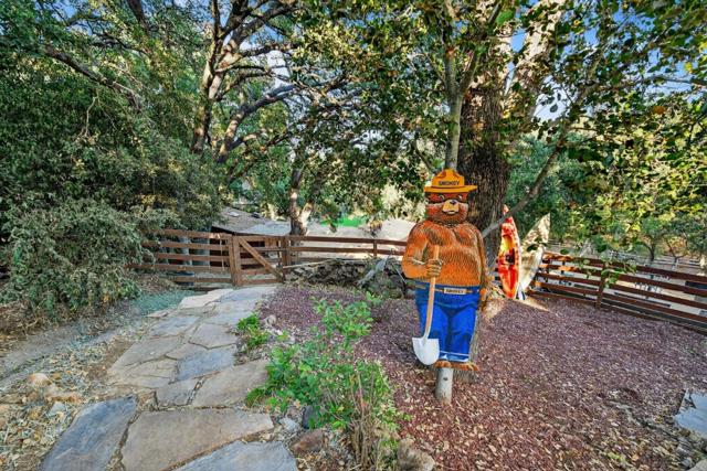 15098 Elm, Monte Sereno CA: https://media.crmls.org/mediaz/116156a4-a415-4476-ac07-720a3093d5bb.jpg