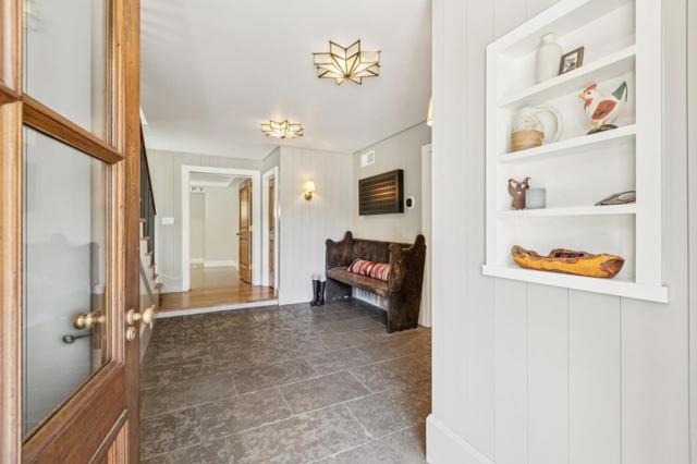 21842 Via Regina, Saratoga CA: https://media.crmls.org/mediaz/116190a6-51ef-4124-bb79-d86d9c599376.jpg