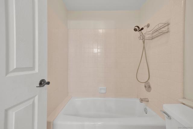 15235 Crestview Ct, Poway CA: https://media.crmls.org/mediaz/1161aa5e-da17-482d-836f-03e84e9b9312.jpg