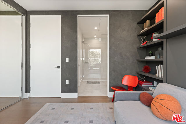 728 N Sweetzer Avenue, West Hollywood CA: https://media.crmls.org/mediaz/11623c00-b4aa-4ae2-b3d2-9e36d8cb21ca.jpg