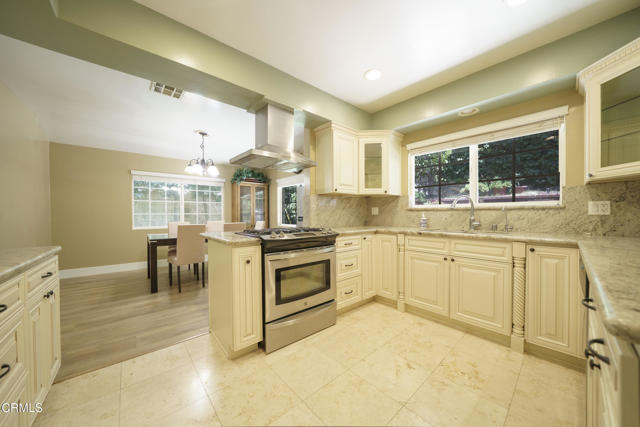 3553 Pontiac Street, La Crescenta CA: https://media.crmls.org/mediaz/11637398-848a-4fe6-9ab3-60cd788942a3.jpg