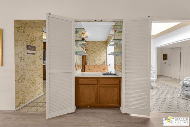 73283 Phoebe Court, Palm Desert CA: https://media.crmls.org/mediaz/1163e4ce-dd34-489e-b90e-2228c116d89e.jpg