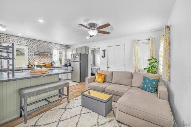 Details for 248 Orange Ave, Coronado, CA 92118
