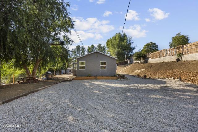 5429 Fairview Place, Agoura Hills CA: https://media.crmls.org/mediaz/11642116-9b43-4cba-b997-100dc87a3a58.jpg