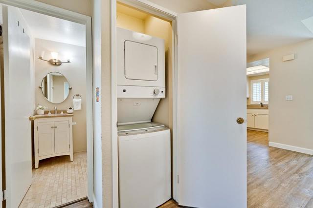 336 Shadow Run Drive, San Jose CA: https://media.crmls.org/mediaz/11660c1c-5185-4e7e-af70-19c406c1f971.jpg
