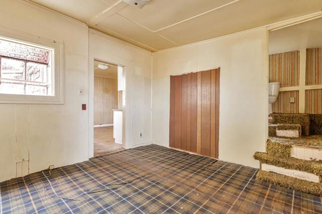 658 Lisbon Street, San Francisco CA: https://media.crmls.org/mediaz/11666095-fd08-4998-8ed3-7f5c3c5afe69.jpg