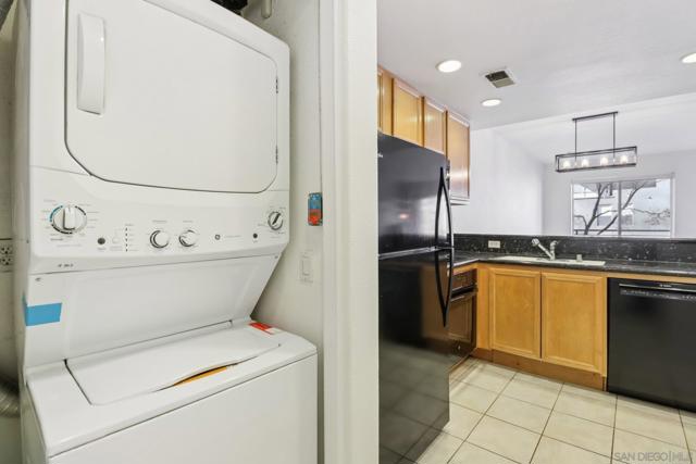 1501 India St, San Diego CA: https://media.crmls.org/mediaz/1166c176-a112-4ff9-988c-7dcf7a26fb85.jpg