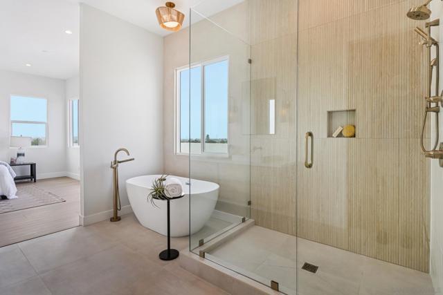 1850 Illion St, San Diego CA: https://media.crmls.org/mediaz/1166d03c-e442-48d7-af8c-442a6b43f699.jpg