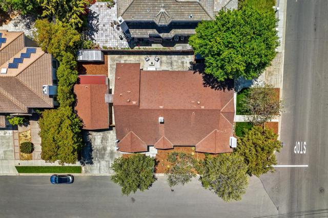 20730 Dunbar Drive, Cupertino CA: https://media.crmls.org/mediaz/116714d6-5c34-440b-aece-eecdbd110044.jpg