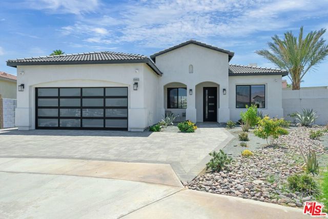 Image 4 of 66 For 80803 Sunglow Court
