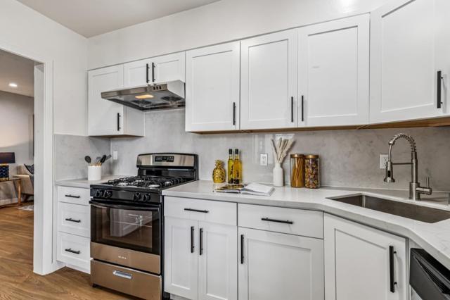 17221724 48th Avenue, San Francisco CA: https://media.crmls.org/mediaz/1168c4a7-7ffe-4573-99df-505a586312f4.jpg