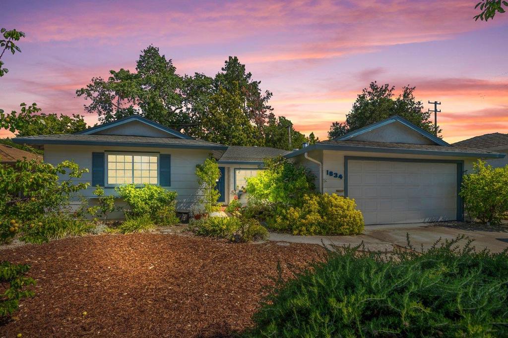 1634 Bowling Lane