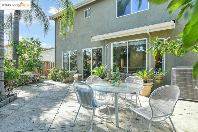 4746 Mammouth Lane, Oakley CA: https://media.crmls.org/mediaz/11698965-f64d-4df5-8b97-0e9c903cb83d.jpg