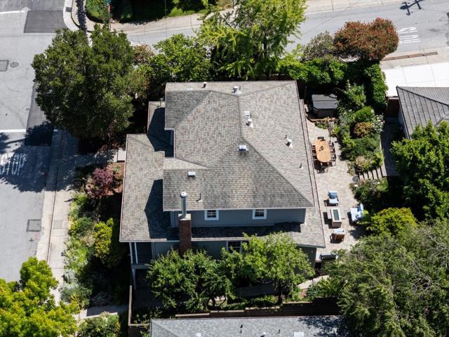 3740 Hacienda Street, San Mateo CA: https://media.crmls.org/mediaz/116a02a0-8737-400c-a0fd-3cb9652d34c5.jpg