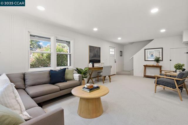 151 Andrea Drive, Walnut Creek CA: https://media.crmls.org/mediaz/116a1922-4af9-4e2d-9142-dd85a93bdad5.jpg