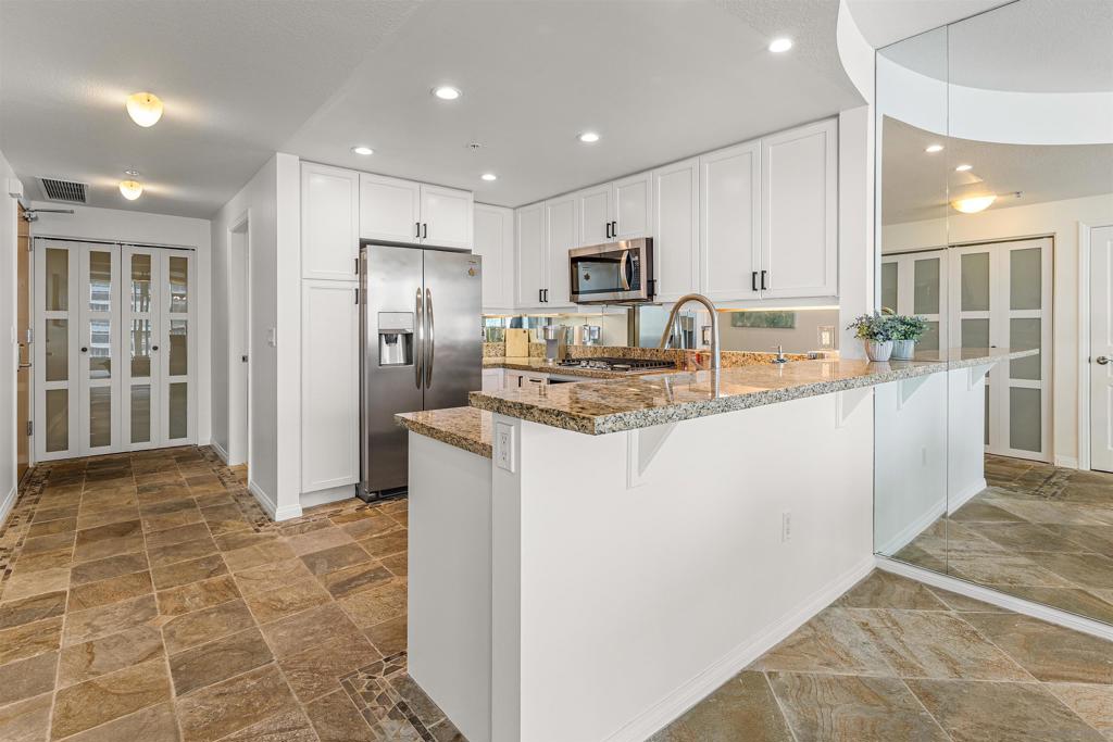 510 1st Ave - photo 9