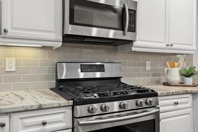 2778 Carlsbad Boulevard, Carlsbad CA: https://media.crmls.org/mediaz/116b9b21-11a1-42ce-bc2c-93fe4226102d.jpg