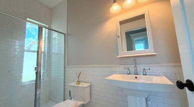 1416 11 Street, Oakland CA: https://media.crmls.org/mediaz/116c72e1-eee1-4215-ad7b-282e6771bfa7.jpg