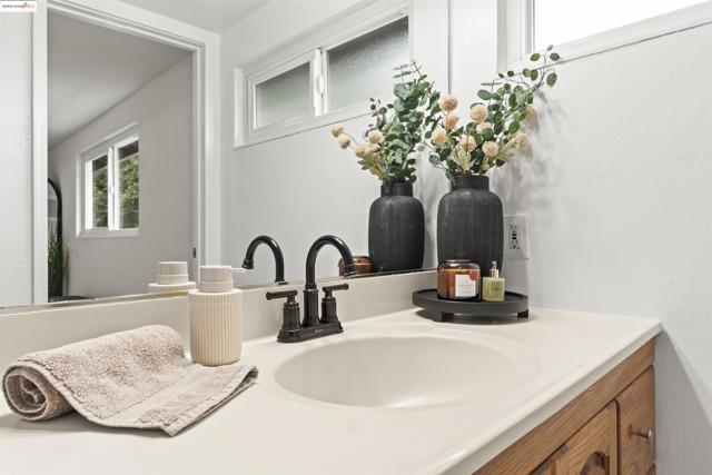 2326 D St, Hayward CA: https://media.crmls.org/mediaz/116d2644-7d51-4e25-86aa-3cea8b42dd7e.jpg