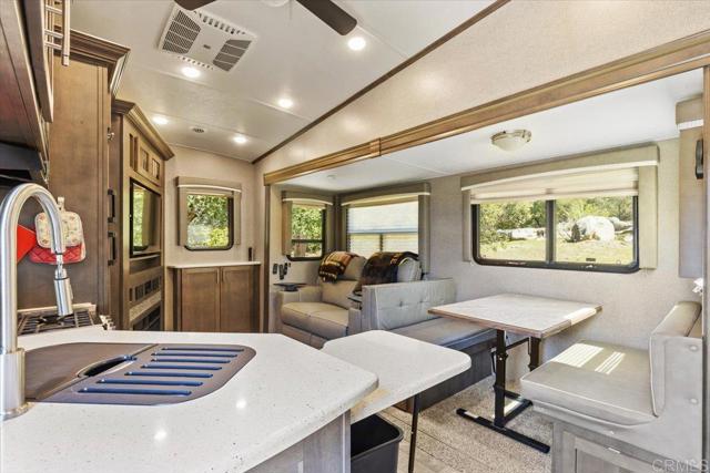 10499 Highway 79, Descanso CA: https://media.crmls.org/mediaz/116d2e71-f2fe-455e-854a-5c1dc5ed83ac.jpg