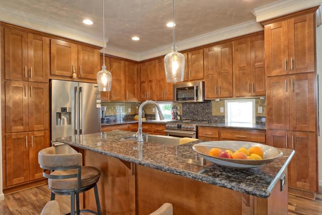 278 Summer Circle, Morgan Hill CA: https://media.crmls.org/mediaz/116d3059-5ba1-4041-a7d5-52e8b4dda196.jpg