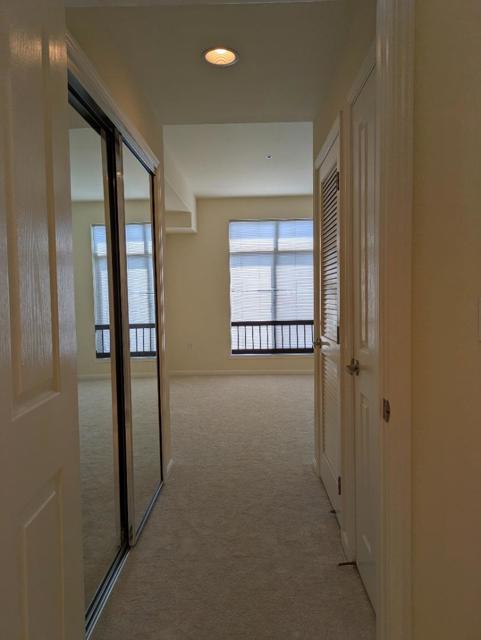 989 Franklin Street, Oakland CA: https://media.crmls.org/mediaz/116d4eb1-ec7b-4e2e-acaa-b0454772f8c0.jpg