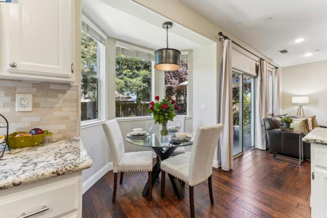 1159 Vintner Pl, Livermore CA: https://media.crmls.org/mediaz/116e3883-7edd-4389-b750-ca53133eac54.jpg