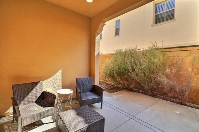 128 Parkwood, Irvine CA: https://media.crmls.org/mediaz/116e5da4-16f0-47c6-8eef-7d0ba3cb9c6a.jpg