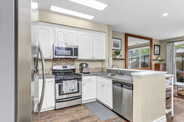 Detail Gallery Image 5 of 51 For 2174 Cabo Bahia, Chula Vista,  CA 91914 - 2 Beds | 2 Baths