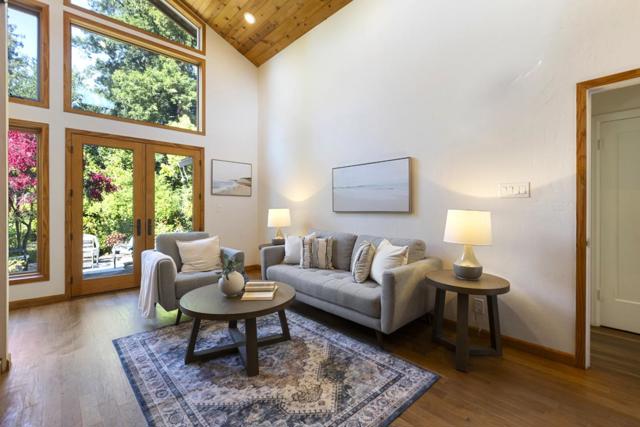 620 Olive Street, Menlo Park CA: https://media.crmls.org/mediaz/116f1893-e249-4a56-ae47-86c238c7385c.jpg