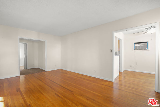 1505 North Niagara Street photo 4