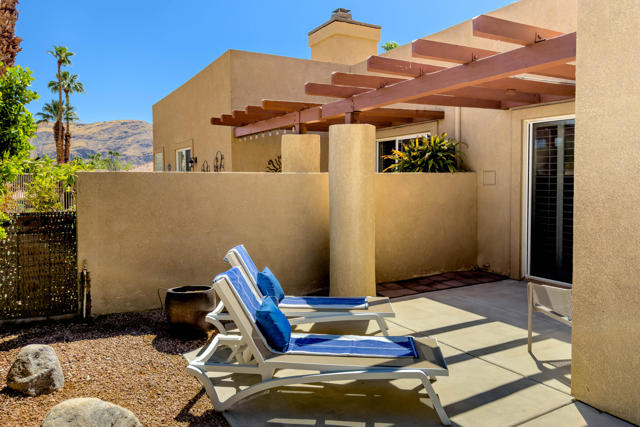 222 Canyon Circle N #5, Palm Springs, CA 92264