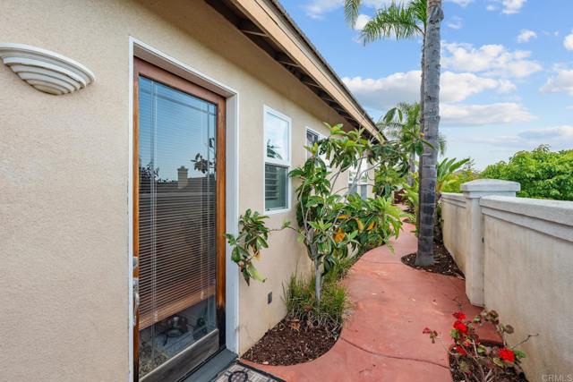 2227 Villa Verde Road, Escondido CA: https://media.crmls.org/mediaz/11709a76-11d8-4f51-a770-ecab5f6f275b.jpg