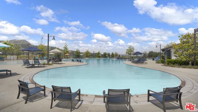 6 Alimon Street, Rancho Mission Viejo CA: https://media.crmls.org/mediaz/1170b4d2-98ad-4548-95c2-7656ff1a551f.jpg