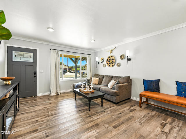803 Sespe Avenue, Fillmore CA: https://media.crmls.org/mediaz/1170da5e-f0cc-43bc-9dbb-4fc01f15aec9.jpg