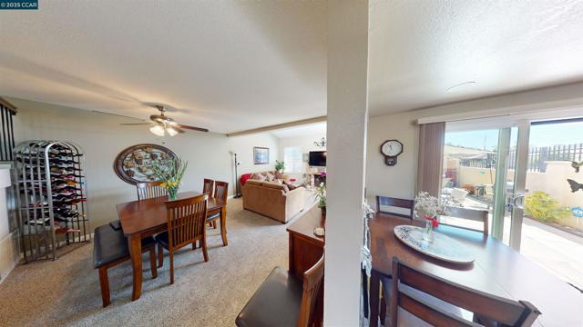 9 Aquamarine Ct, Hercules CA: https://media.crmls.org/mediaz/1171ef5d-7f36-489d-86cc-7ecb6749b30e.jpg