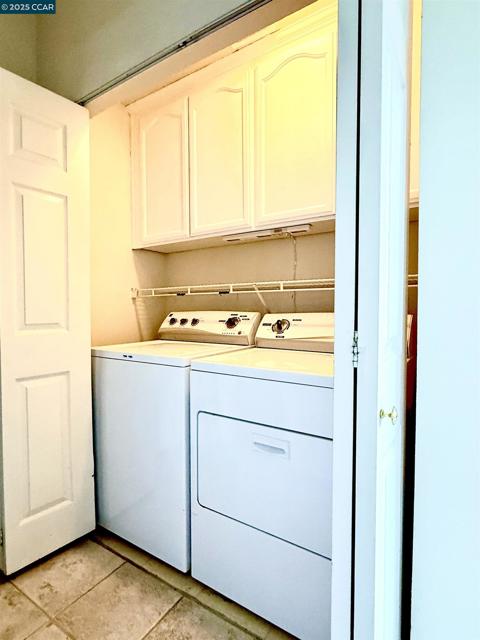 54 Village Square Pl, Pleasant Hill CA: https://media.crmls.org/mediaz/117208b0-4d09-4b37-9df6-22aa338aeb4f.jpg