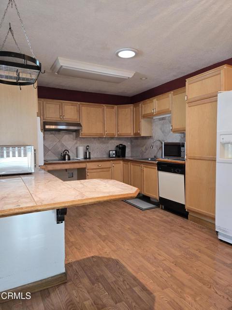 Detail Gallery Image 4 of 15 For 1254 Miramar Walk, Oxnard,  CA 93035 - 2 Beds | 1 Baths