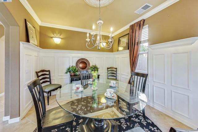 Image 11 of 53 For 3851 Silvera Ranch Dr