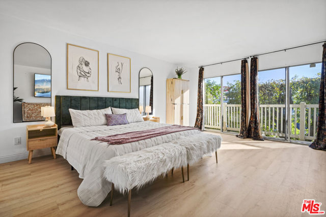 5245 Coldwater Canyon Avenue, Sherman Oaks CA: https://media.crmls.org/mediaz/1172f162-5085-494b-9bcf-b9cf12c7cce8.jpg