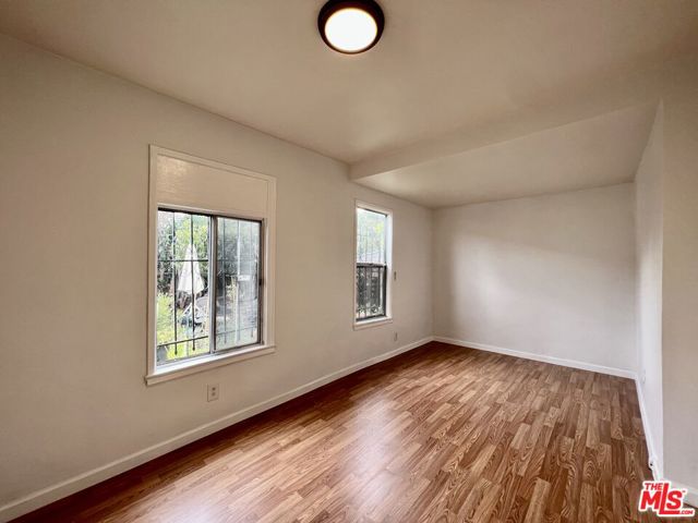 2209 S Ridgeley Drive, Los Angeles CA: https://media.crmls.org/mediaz/11730f86-ae39-4226-aa74-993f85902740.jpg