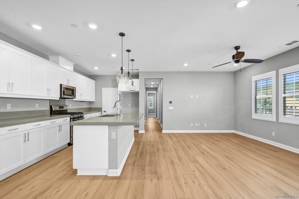 10849 Blake Way - photo 18