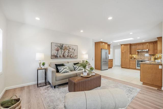 6113 Oak Forest, San Jose CA: https://media.crmls.org/mediaz/1174daef-58e0-42e6-9a59-91a3d2a08d46.jpg