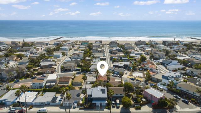 2149 Monmouth Drive, Ventura CA: https://media.crmls.org/mediaz/1175d826-6f6b-4d62-a270-5ce9d8901d72.jpg